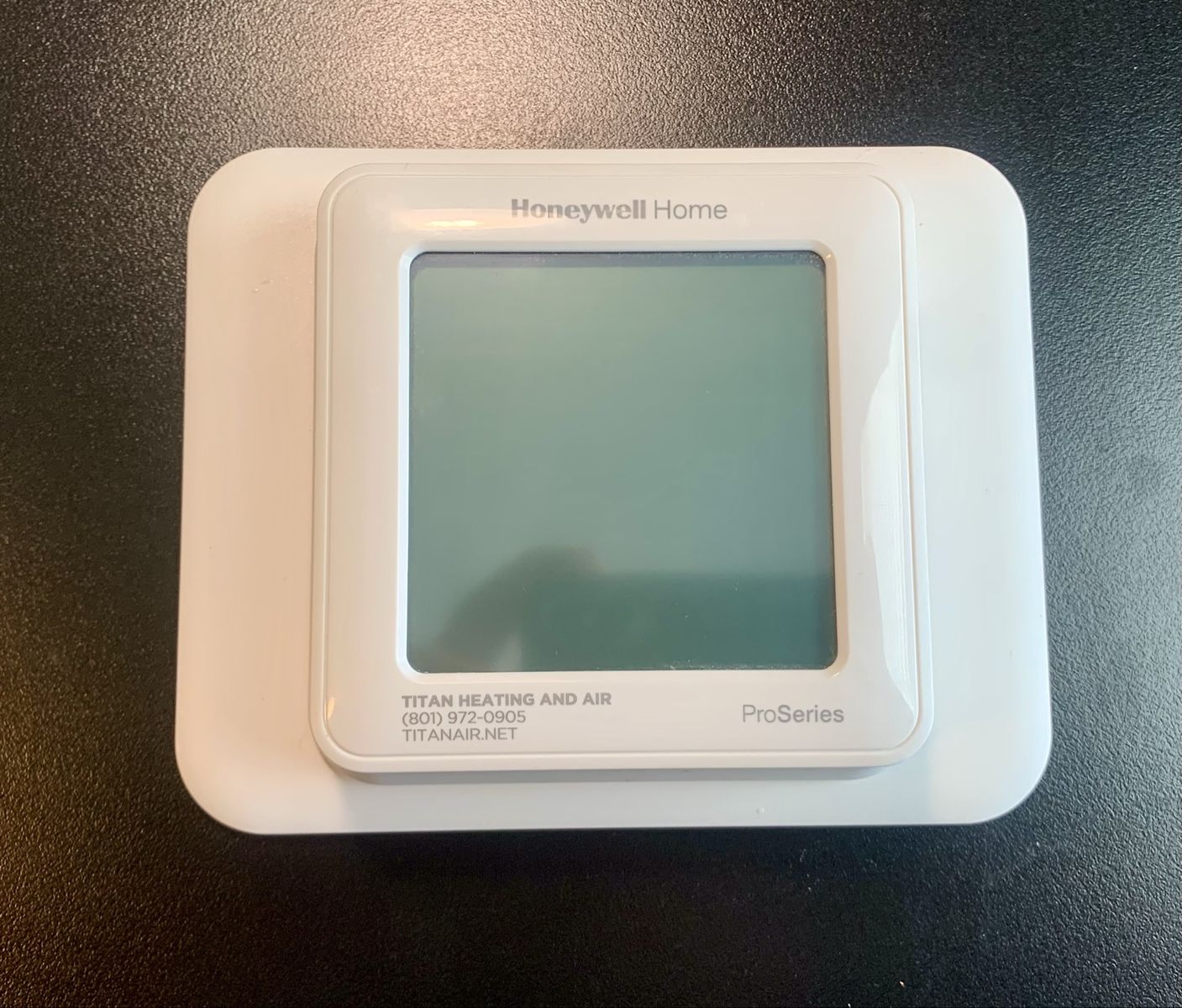 Honeywell Home T6 Pro Wi-Fi Programmable Thermostat TH6220WF2006