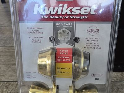 New Kwikset Door Knob & Deadbolt Combo - Polished Brass
