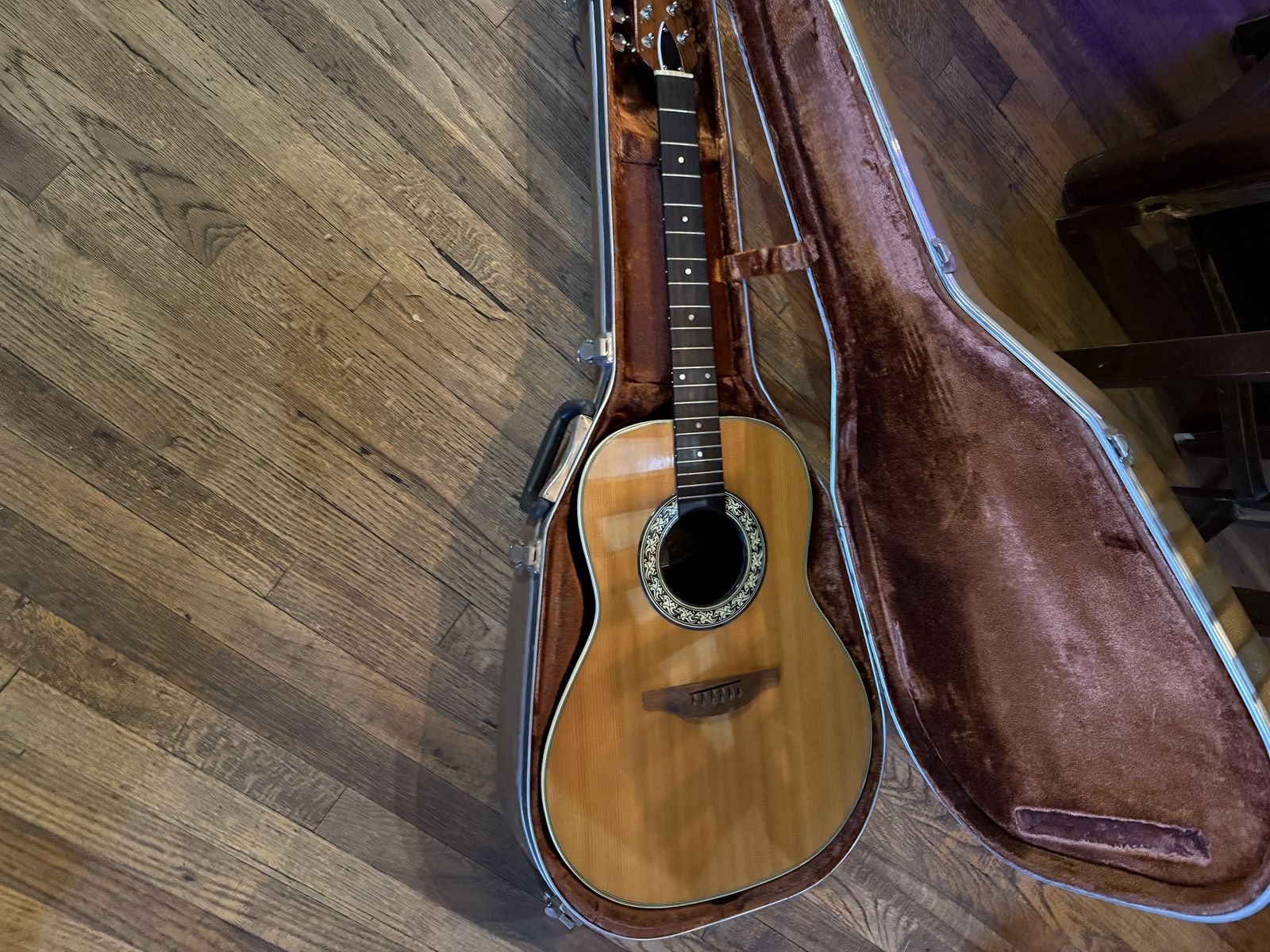 Ovation Balladeer Artist