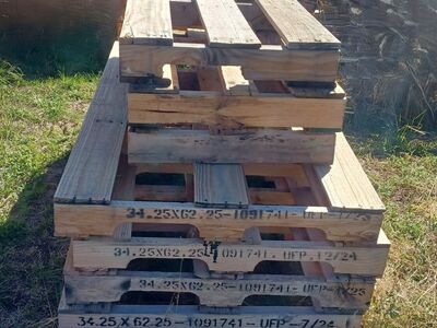 Lumber - Wood Pallets with Vertical/Lengthwise Slats – Buy 4 Get 1 Free!