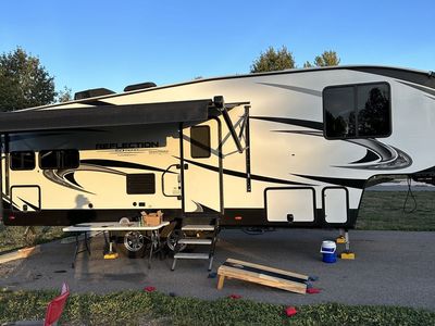 2021 Grand Design Reflection 240RL