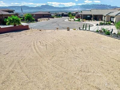 PRIME BORDER LOT- Near Southern Utah & AZ & Enjoy Mesquite NV Lifestyle - Open to property swap