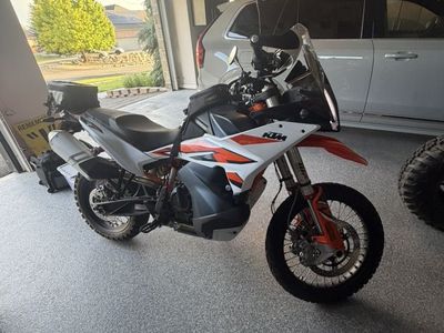 2023 KTM 890 Adventure R