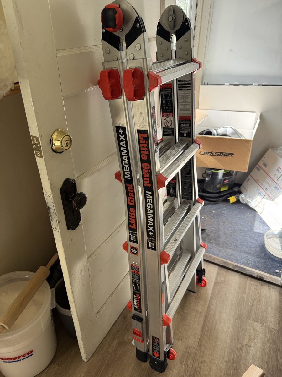 Little giant ladder