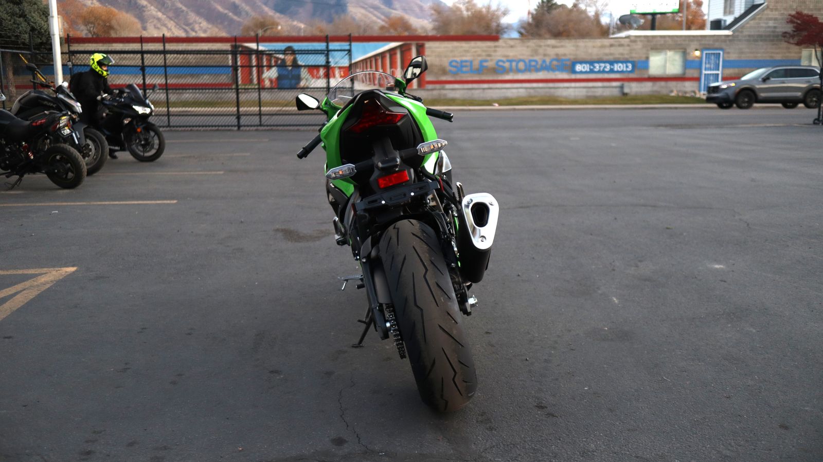 Main image 8