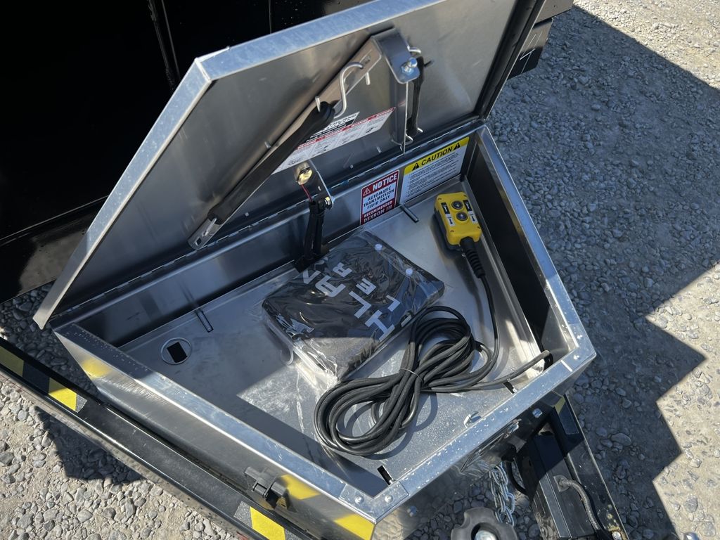 Main image 7