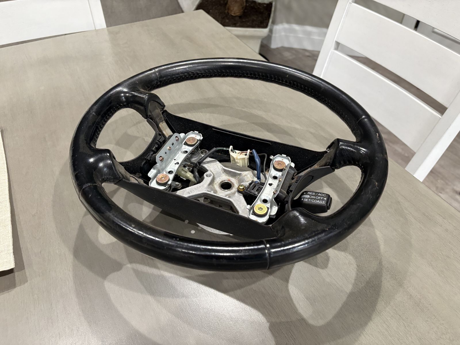 Lexus IS300 Steering Wheel