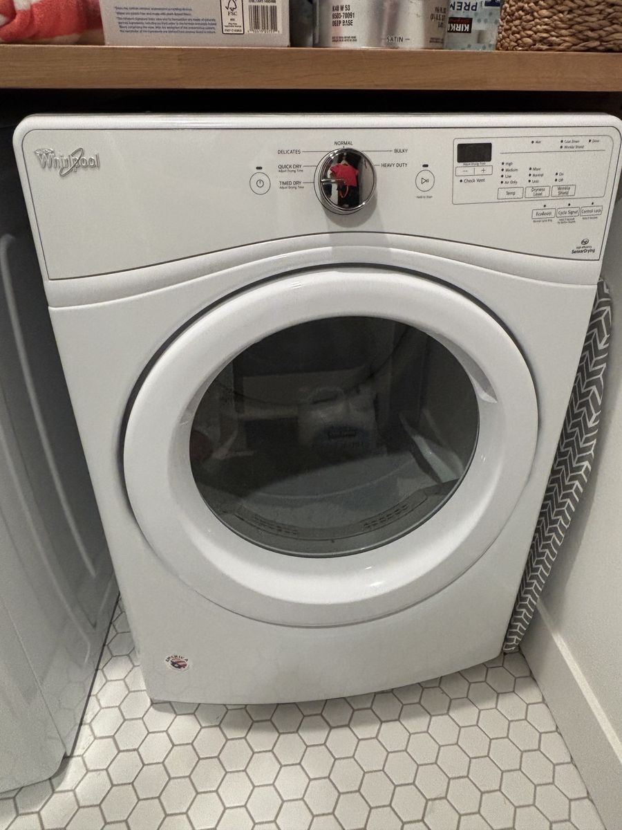 Whirlpool Electric 7.4 cu. ft. Front Load Electric Dryer White * WORKS GREAT