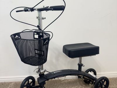 Knee scooter