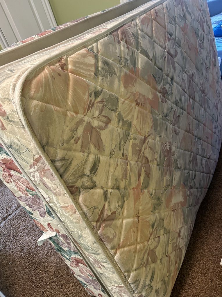 Free Full Mattress And Box Spring