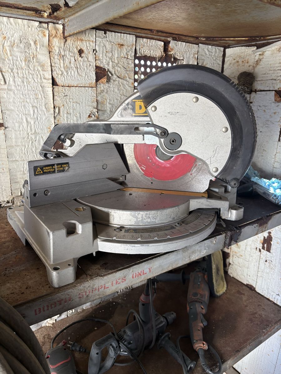 DEWALT DW705 12" Compound Miter Saw - 13.0 Amp, 4000 RPM, Type 1 Heavy Duty Woodworking Saw