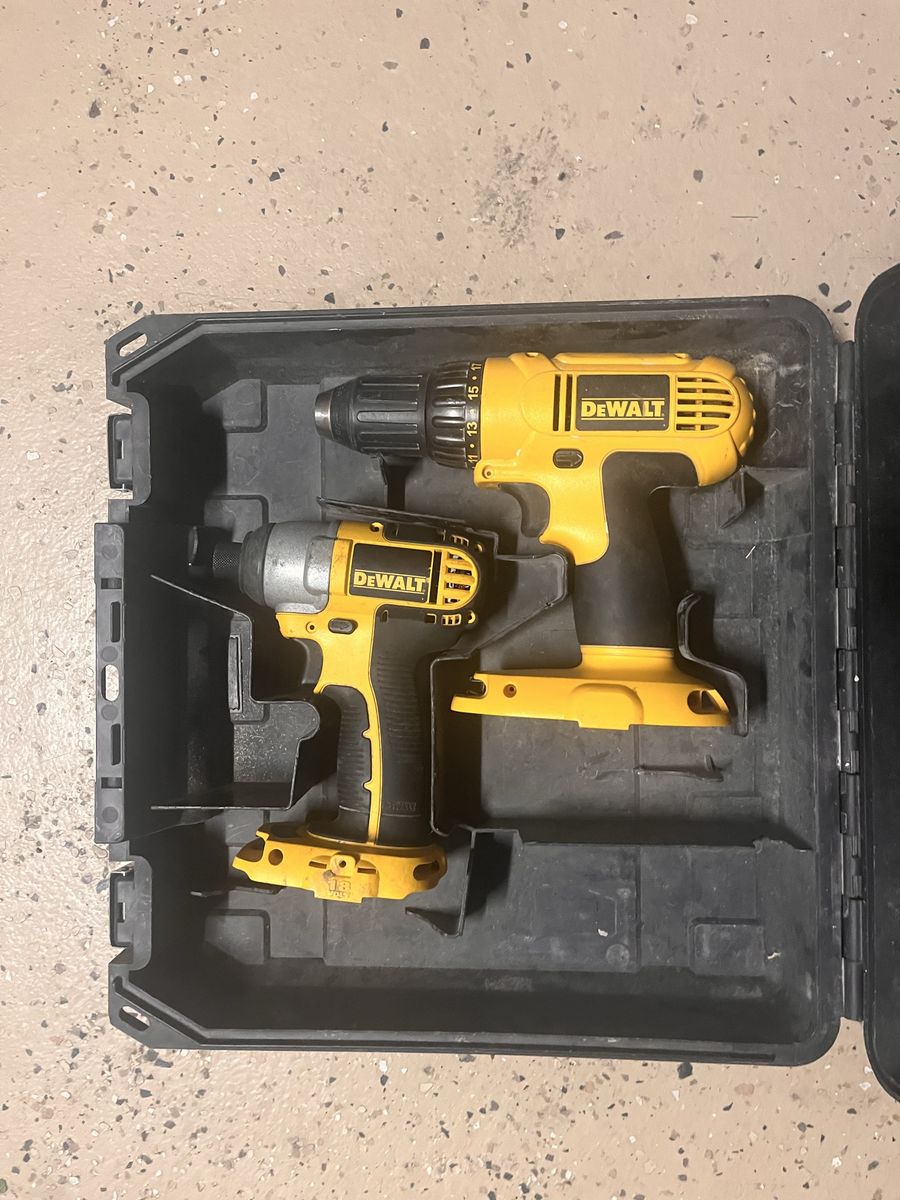 DEWALT 18V Cordless Drill & Impact Driver Combo Kit with Hard Case - Used, Good Condition