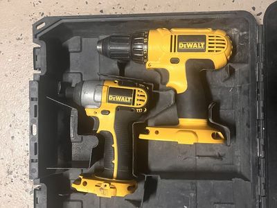 DEWALT 18V Cordless Drill & Impact Driver Combo Kit with Hard Case - Used, Good Condition