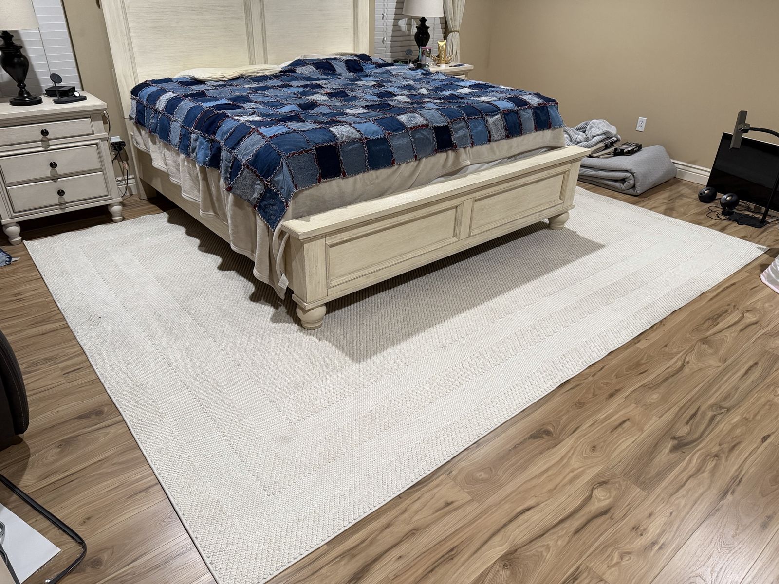 9X12 Woven Rug