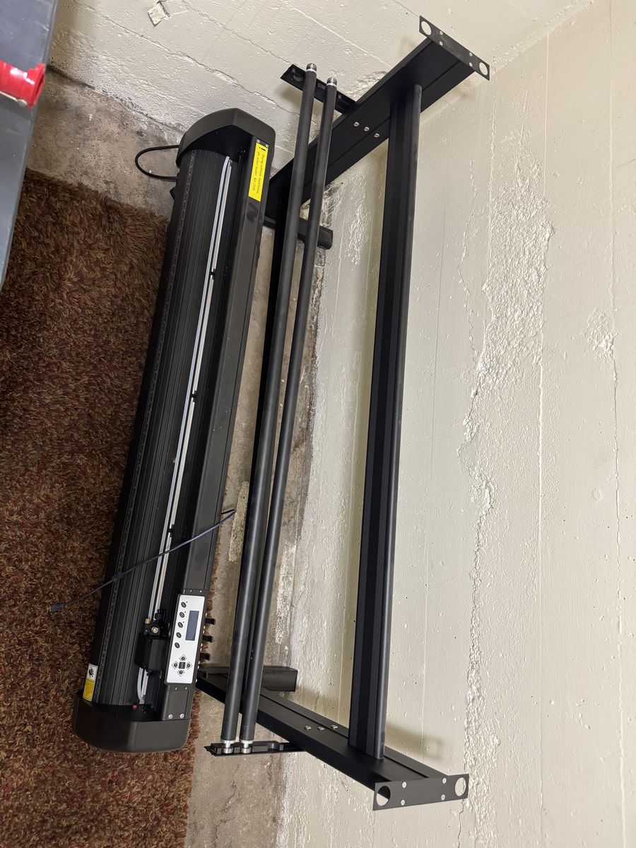 Vinyl Cutter Machine