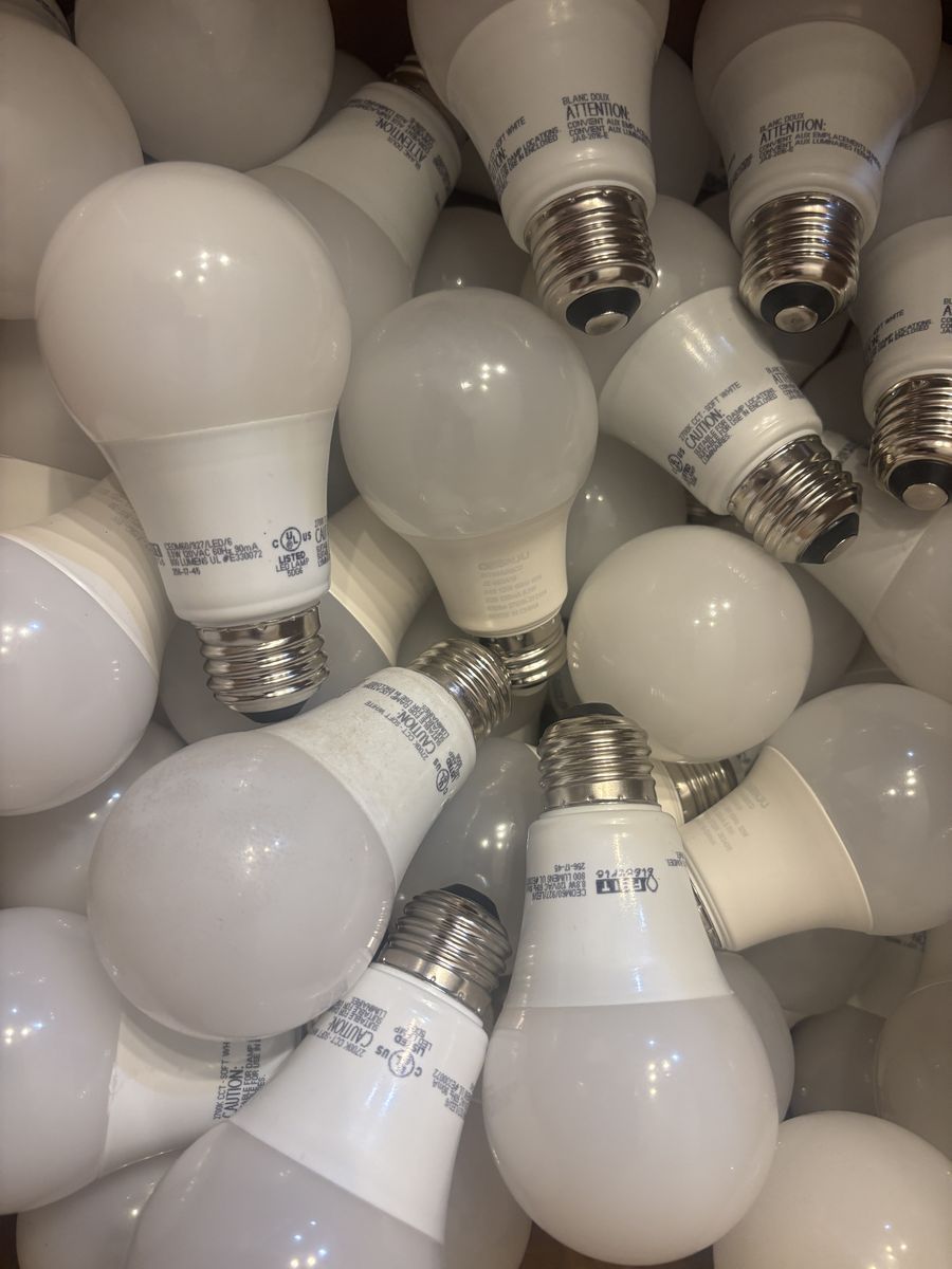 50 LED Soft White Light Bulbs – Great Condition – $15