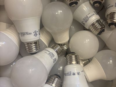 50 LED Soft White Light Bulbs – Great Condition – $15