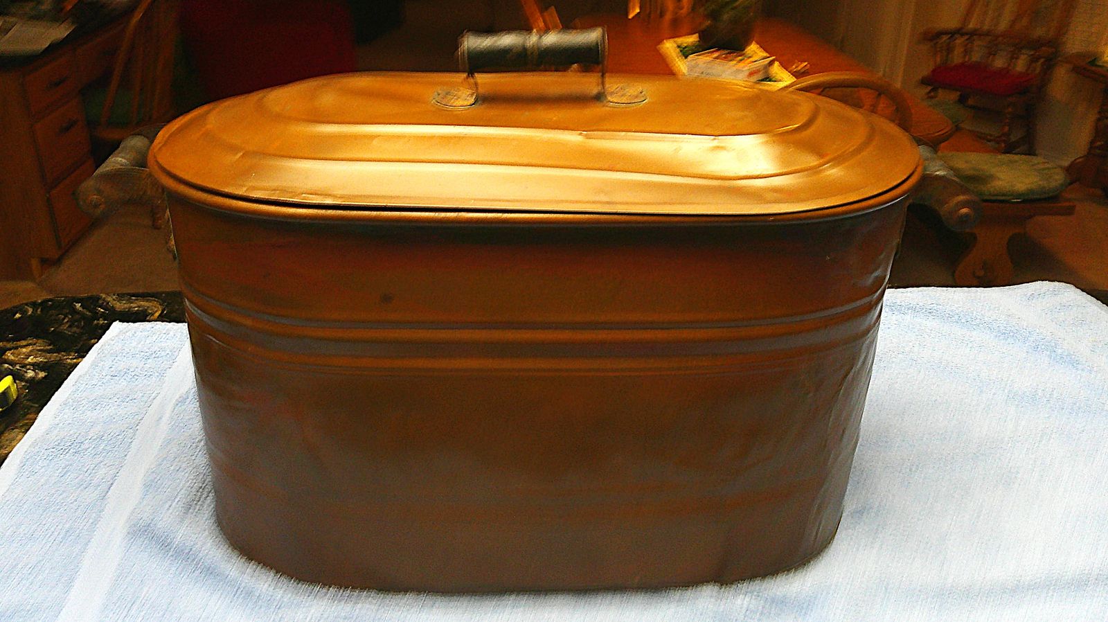 ANTIQUE COPPER BOILER TUB NICE!