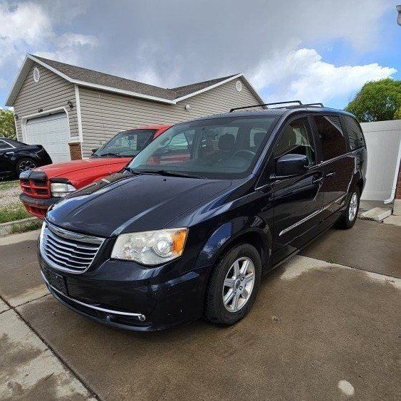 2013 Chrysler Town and Country Touring