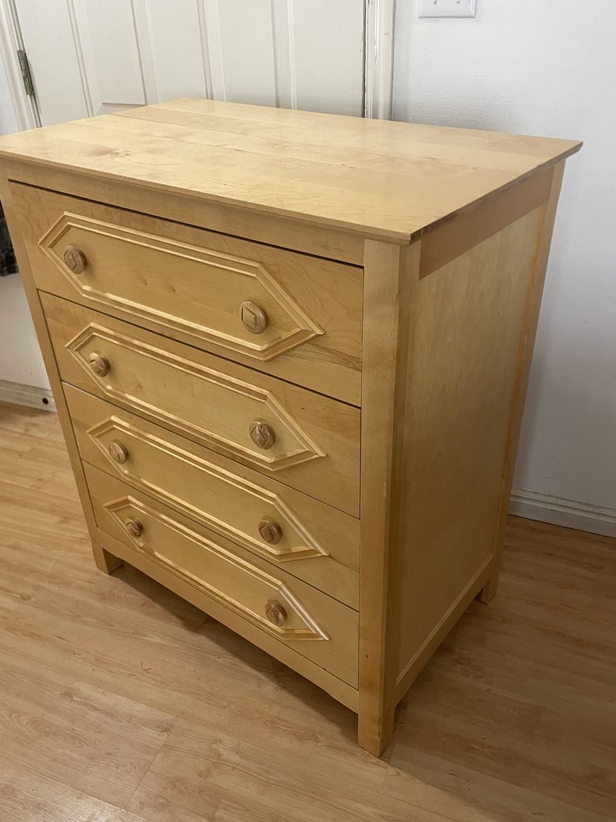 Very Nice And Sturdy Dresser