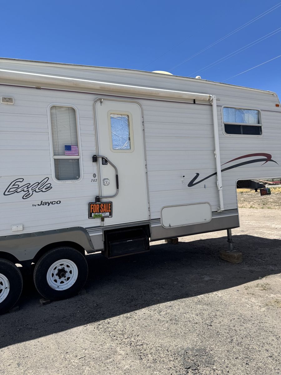 2003 Jayco fifth wheel