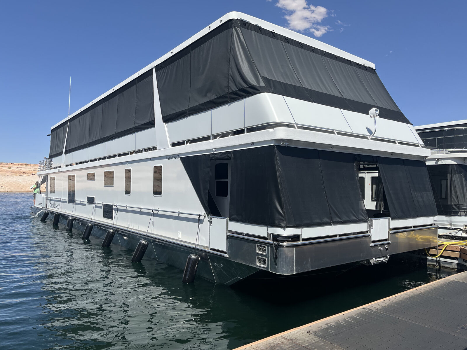 NEW! Houseboat 100' x 20' 7 Bedroom / 5 Bathroom EXCELLENCE Antelope Point Marina