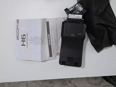 Zoom H6 Professional-Grade Recording Power: The Zoom H6essential Handy Recorder sets the standard for portable audio recording.
