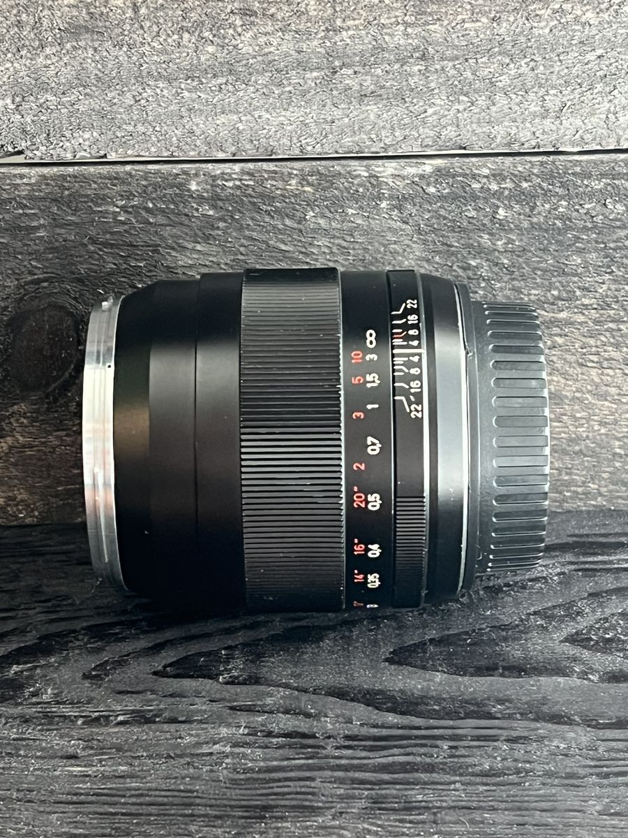 Zeiss 35mm f2 ze