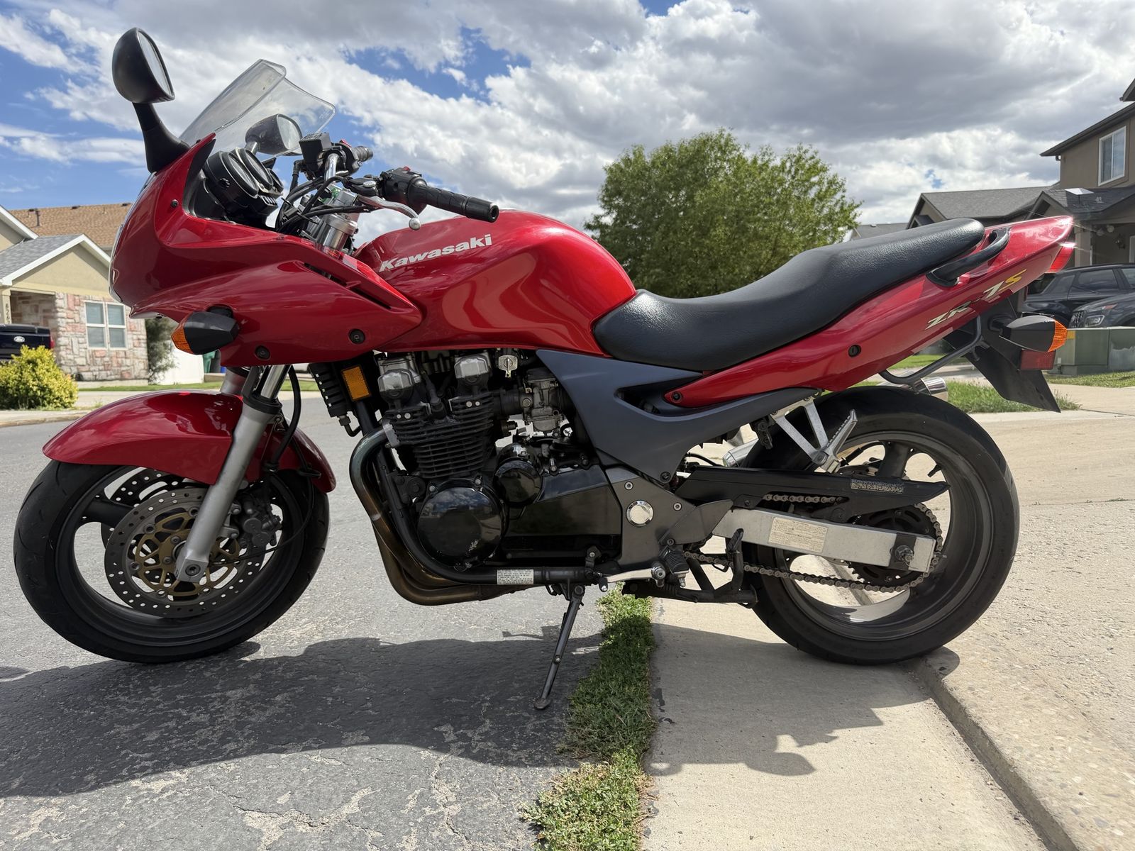 Kawasaki ZR-7S Red Motorcycle Street Bike
