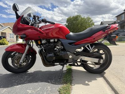 Kawasaki ZR-7S Red Motorcycle Street Bike