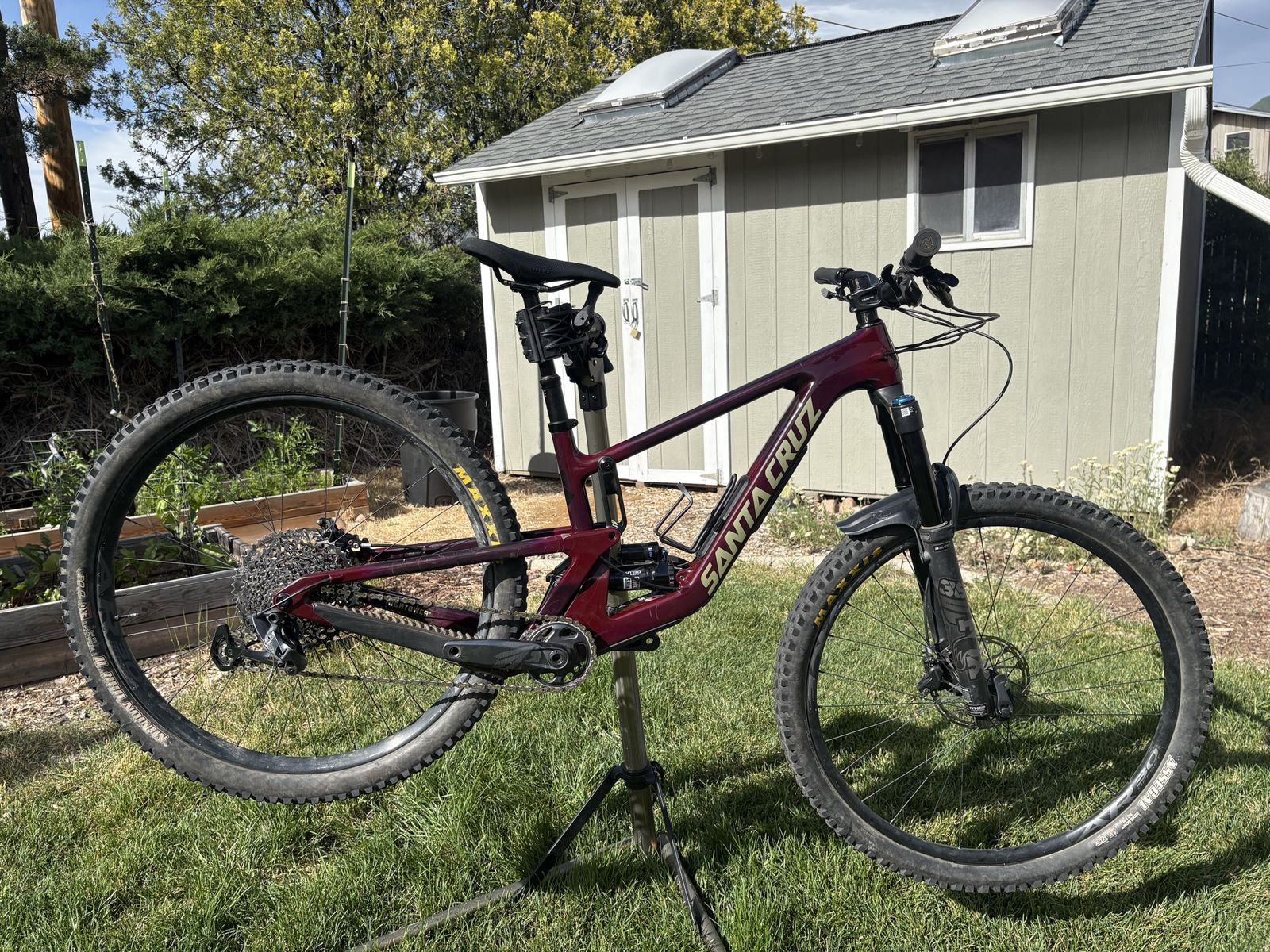 Santa Cruz Hightower - Small - 2023