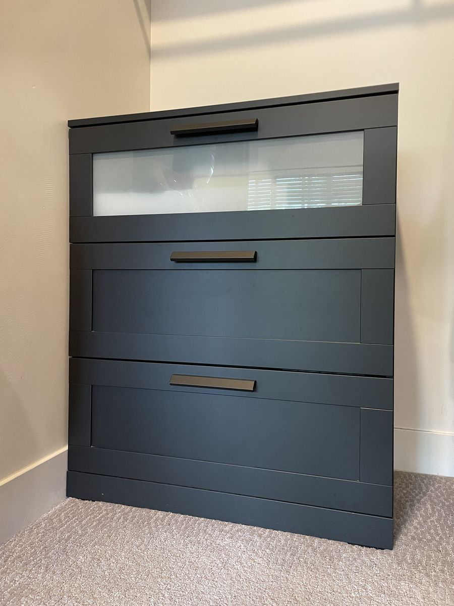 Three drawer dresser