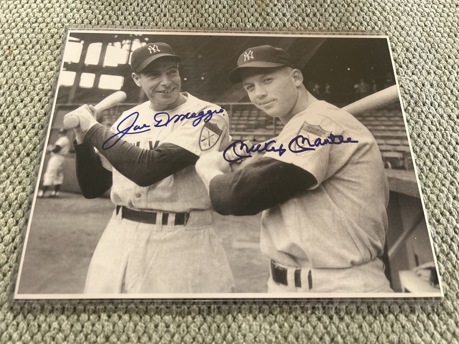 Mickey Mantle & Joe DiMaggio Dual Hand Signed MLB New York Yankees Autograph 8x10 Baseball Certified W/COA Paper Work