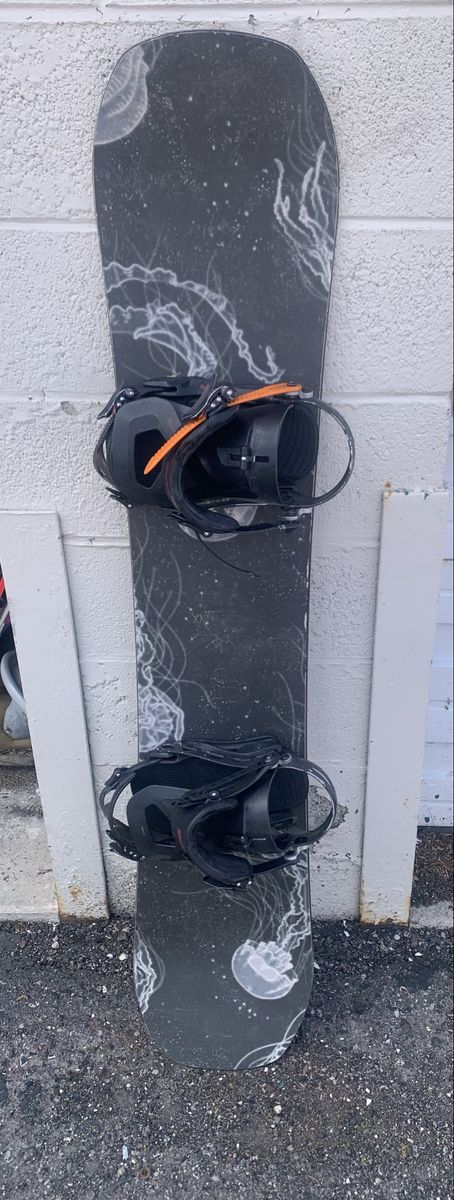 Niche Minx Snowboard 143cm Rome Vice bindings