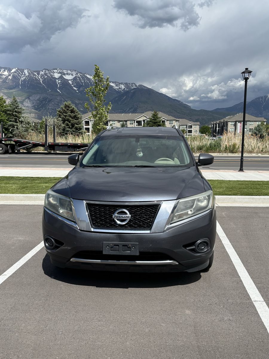 2014 Nissan Pathfinder SV