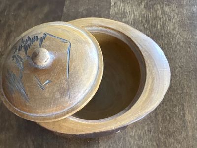 Real wood got in World War I in Japan