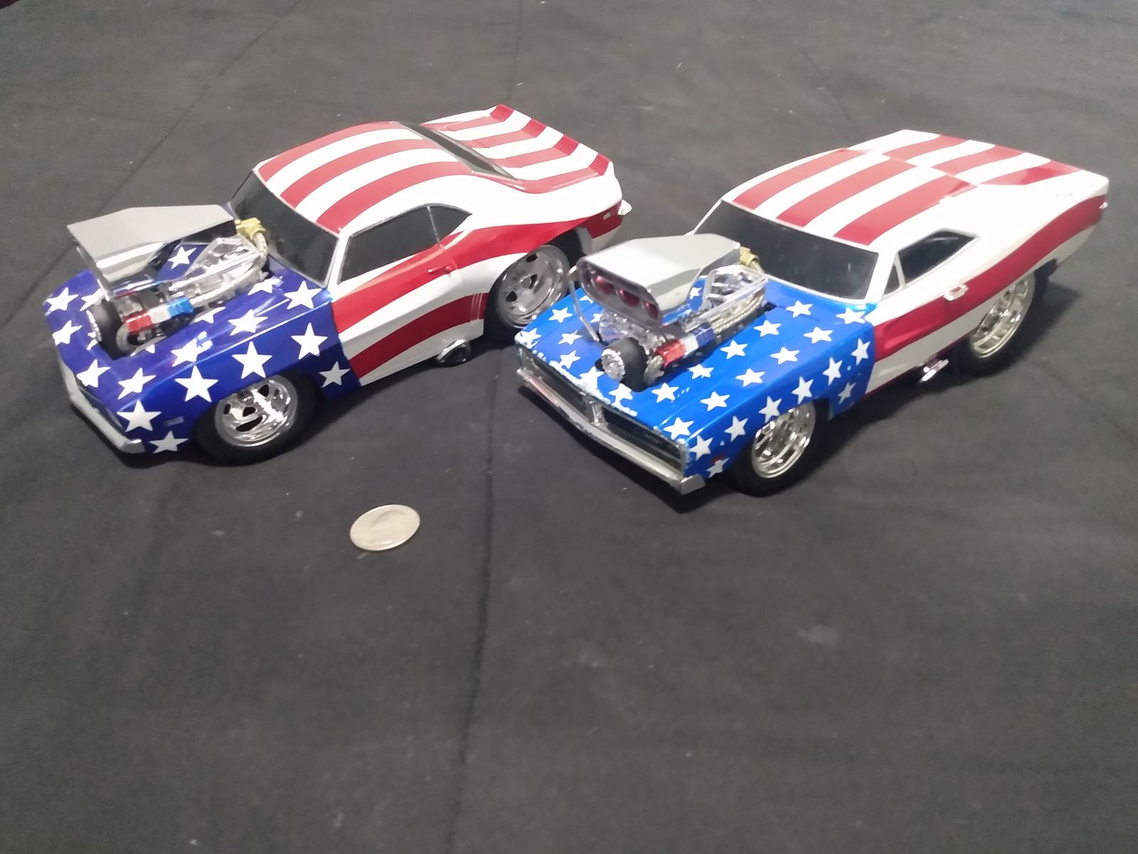 Muscle Machines Patriotic Camaro and Charger 1:10 Scale