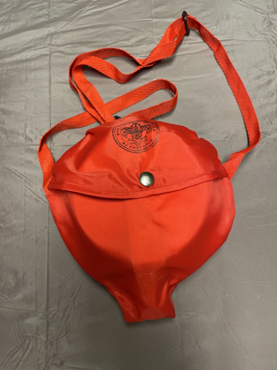 Vintage Official Boy Scouts of America Red Nylon Carrying Case and Mess Kit