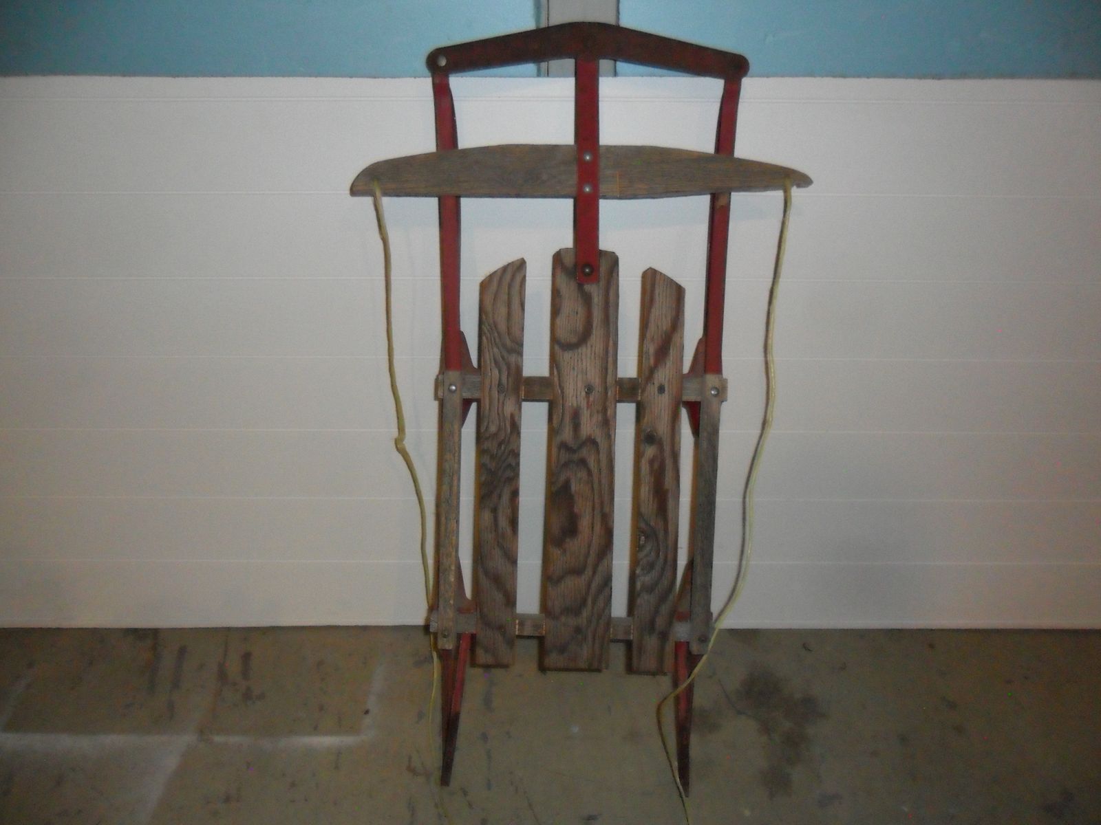 VINTAGE 3ft SLED