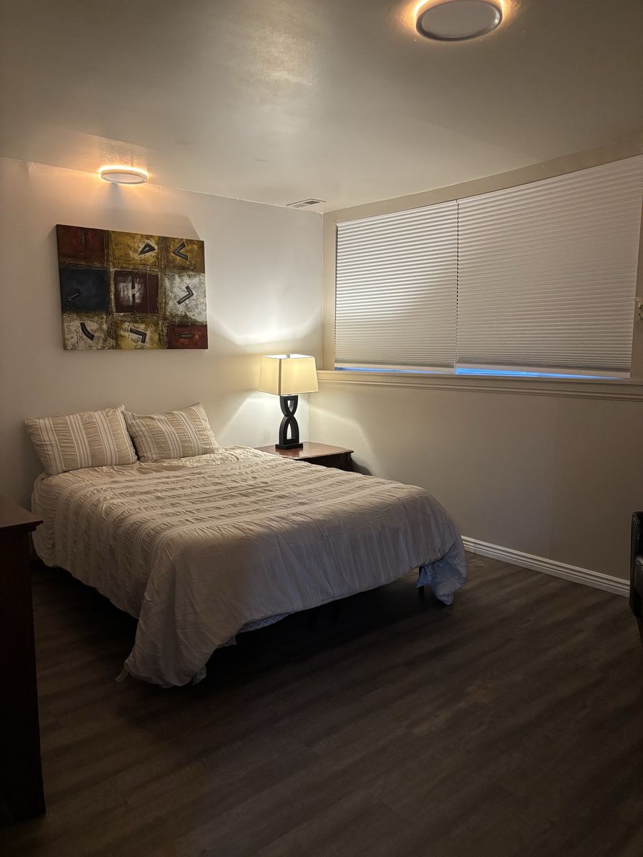 Looking For Male Roommate - All Utilies Included