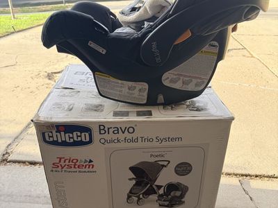 Chicco Bravo Quick-Fold Trio System Travel System with KeyFit 30 Car Seat