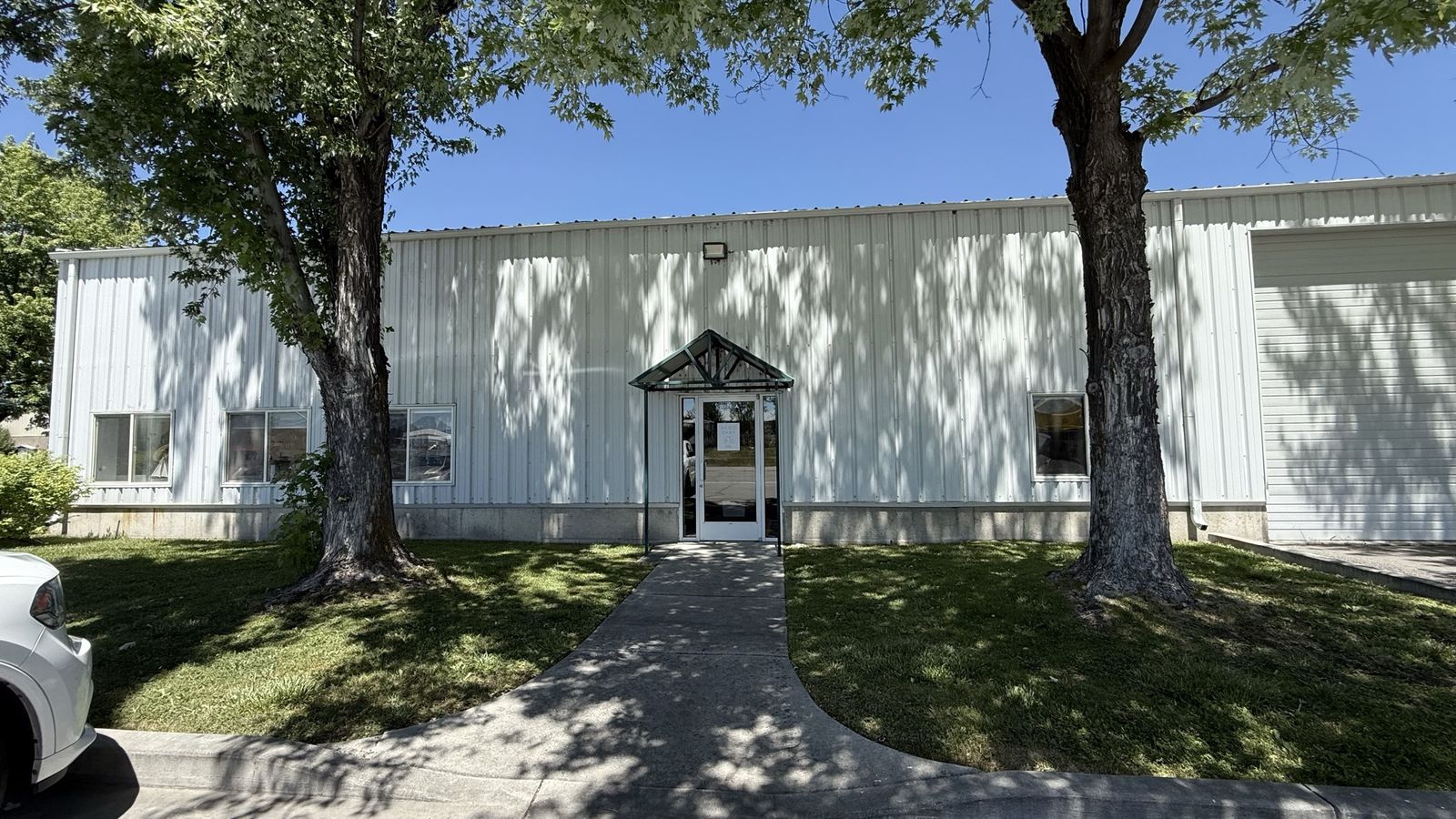 8,500 SF Industrial Warehouse with Offices & Loading Docks