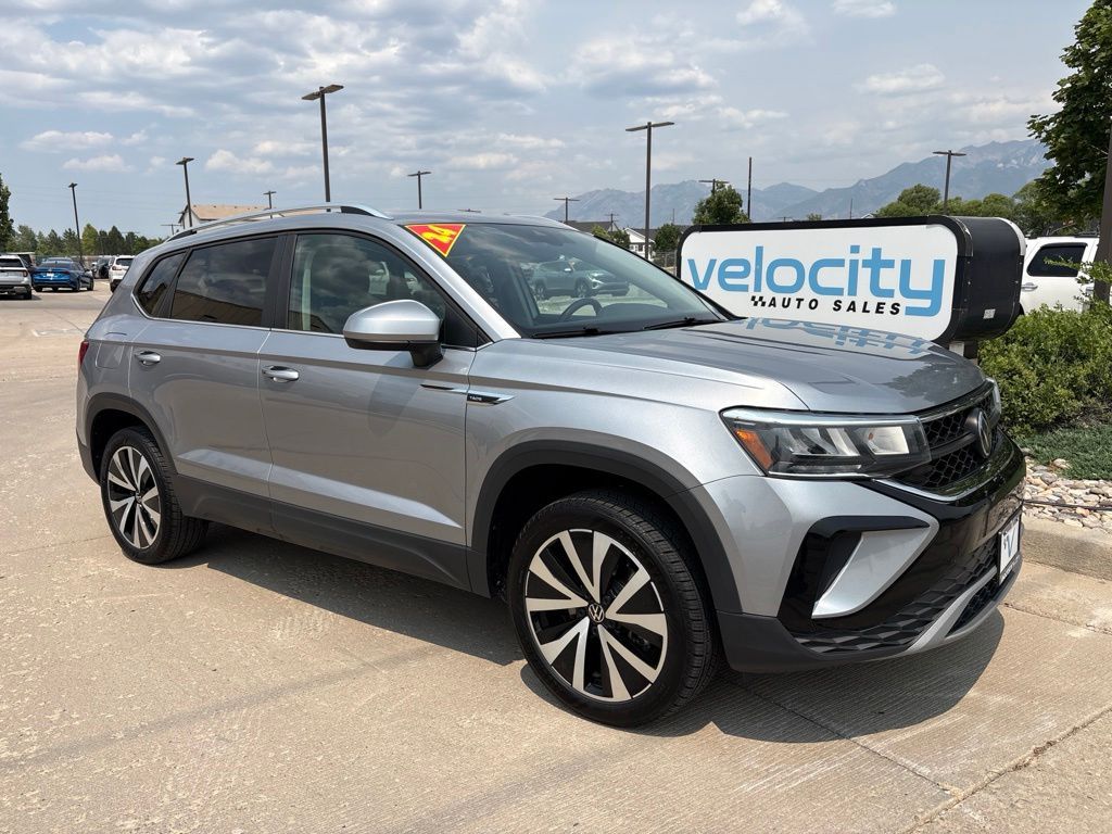 2024 Volkswagen Taos SE