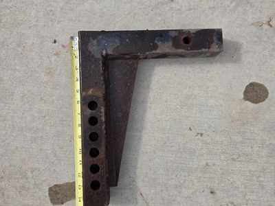 Ball mount trailer hitch