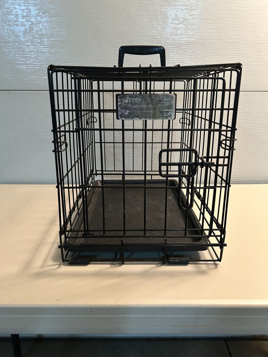 Small Dog Crate / Pet Kennel – Portable with Tray (12"W x 14"H x 18"D)