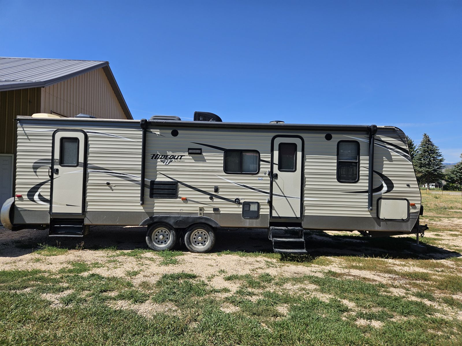 2017 keystone hidout 27BHWSE