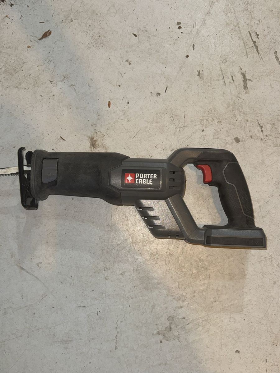 Porter Cable 18V Cordless Reciprocating Saw Power Tool