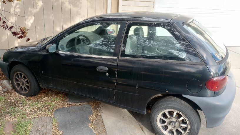 1998 Chevrolet Metro Base