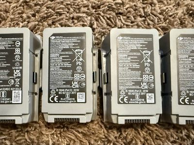 DJI Mavic Air 2/Air 2S Intelligent Flight Battery (x4) with Charging Hub & Adapter
