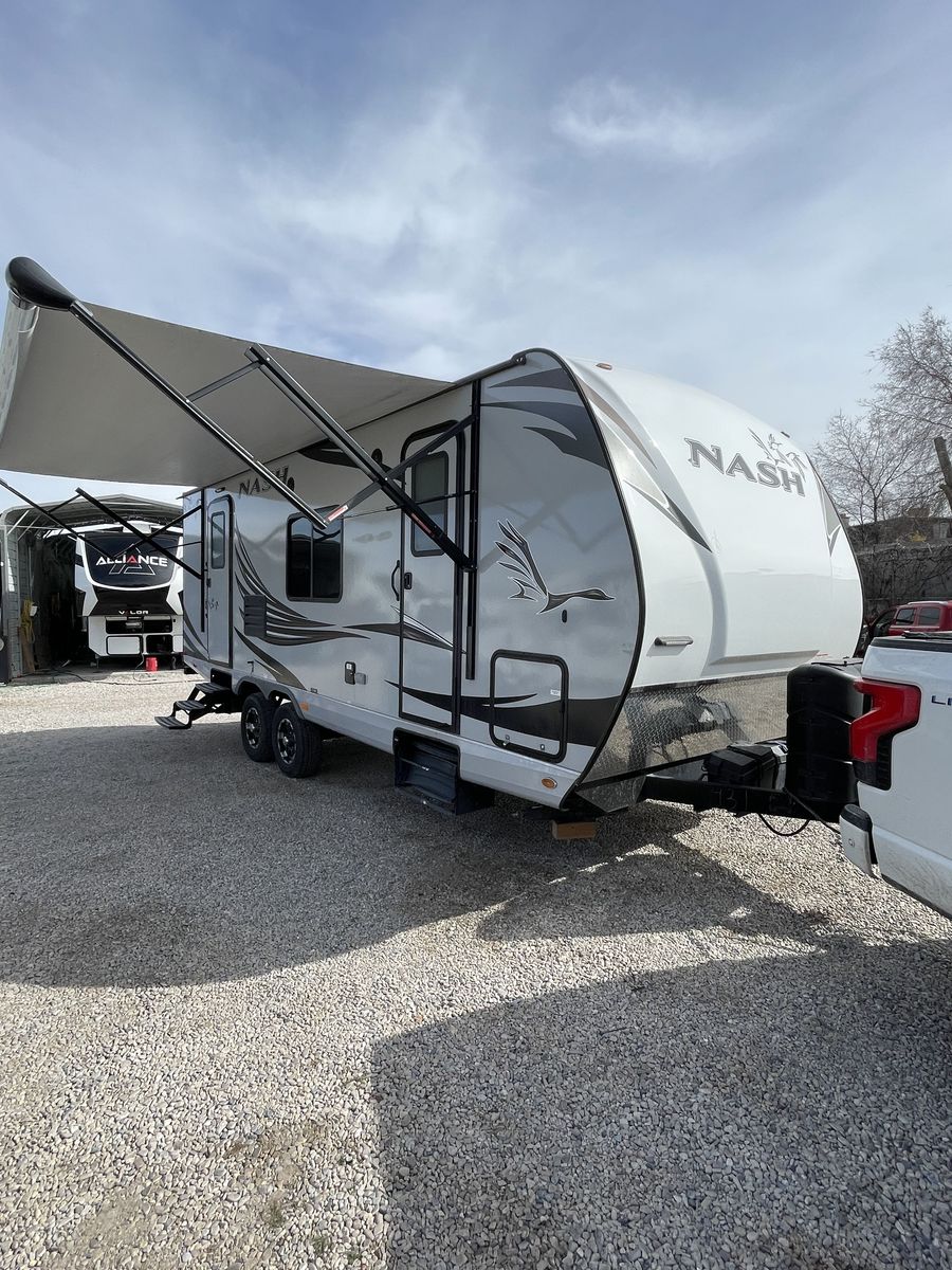 2021 Northwood Nash 24M – 4 Season Trailer Branded Title